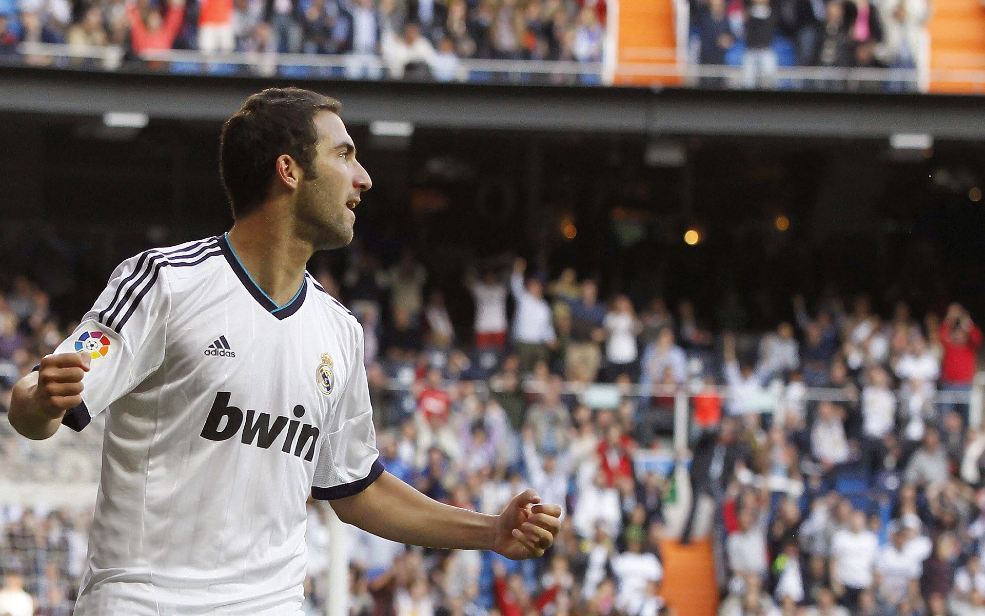 西甲还击，球员感受比赛精彩，西甲足球比赛