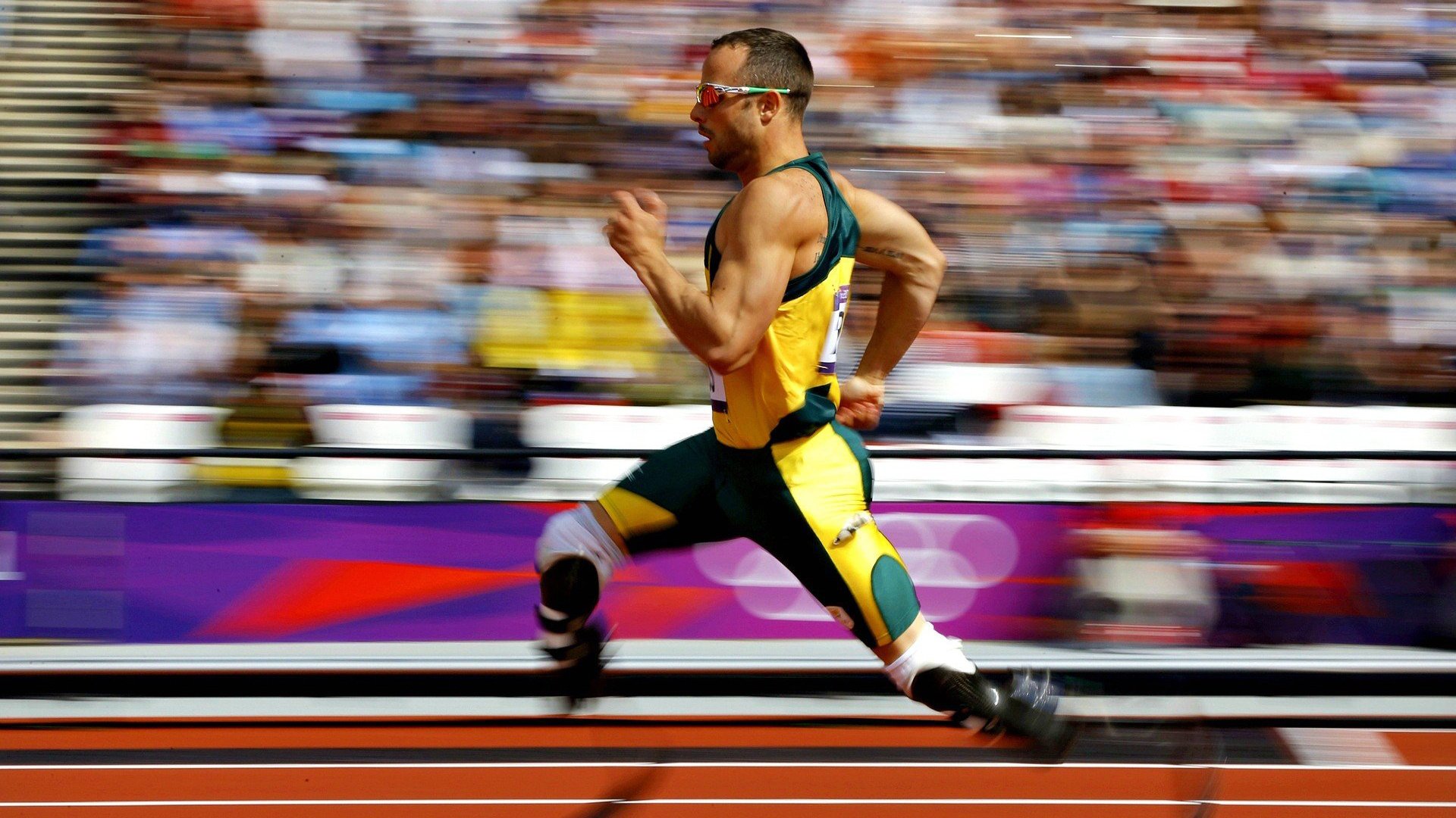 赛道掉落的碎片引发安全警报，赛道掉落的碎片引发安全警报怎么解决