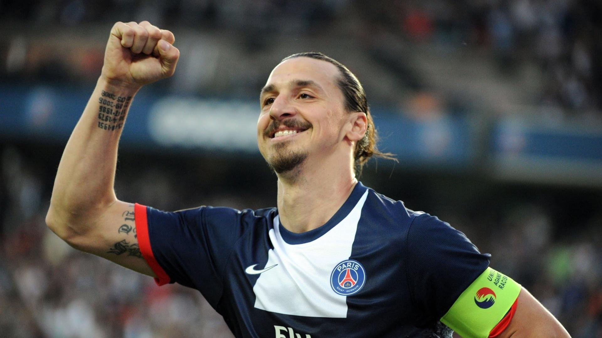 逆境中的“不屈战士”:战胜困难的足球魂士,不屈的战斗